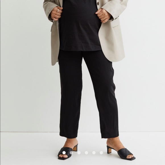 H&M Maternity pants (Mama Airy Pants) - Picture 2 of 10